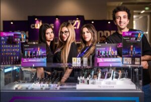 GEEKBAR și-a evidențiat forța brandului printr-un stand cu tematică de capsulă spațială la ShishaMesse și Vaper Expo UK